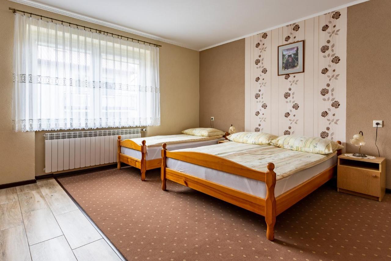 Pokoje Goscinne Katarzyna Kur Dębki Exterior foto